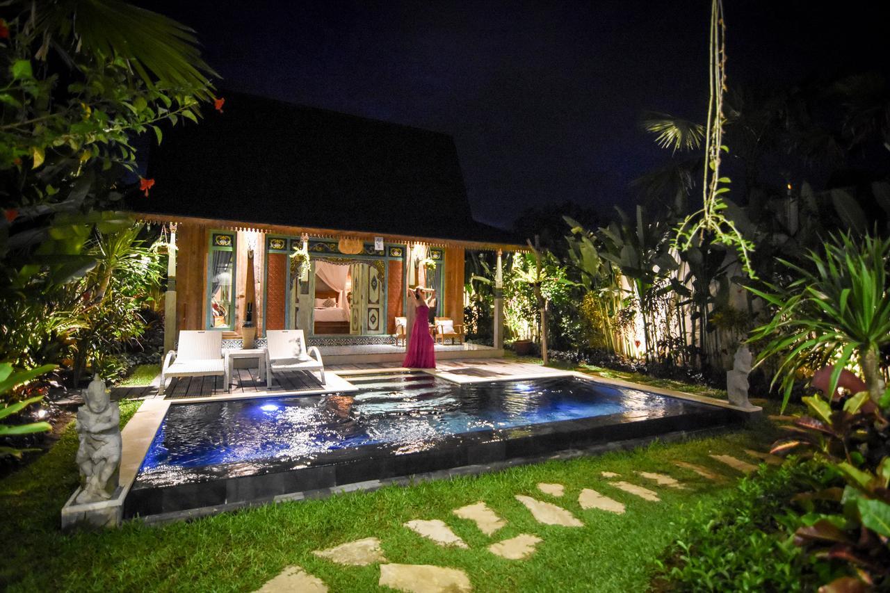 Kubu Kayu Villas Seminyak  Exterior photo